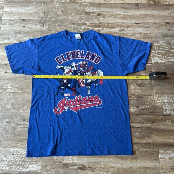 VTG Marvel Avengers Cleveland Indians Blue T-shirt Men’s Large - Picture 4 of 6